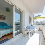 1 Bedroom Awesome In Apartment Royan
